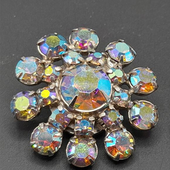 Vintage 1950s Aurora Borealis Rhinestone Flower Clip Earrings 1.25” - Picture 2 of 11